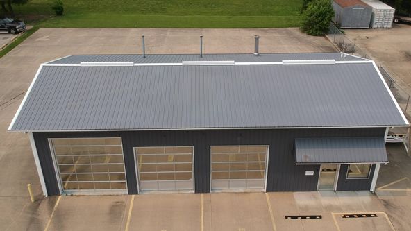 Former Jiffy Lube: 811 W Lincoln Ave, Charleston, IL 61920